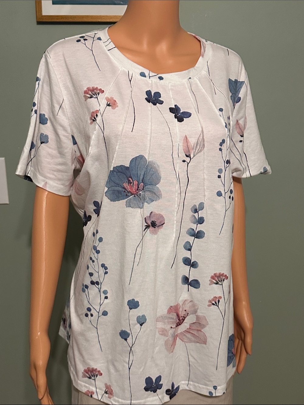 Short Sleeve Floral Pleat-Front Tee - White with Blue & Pink Floral